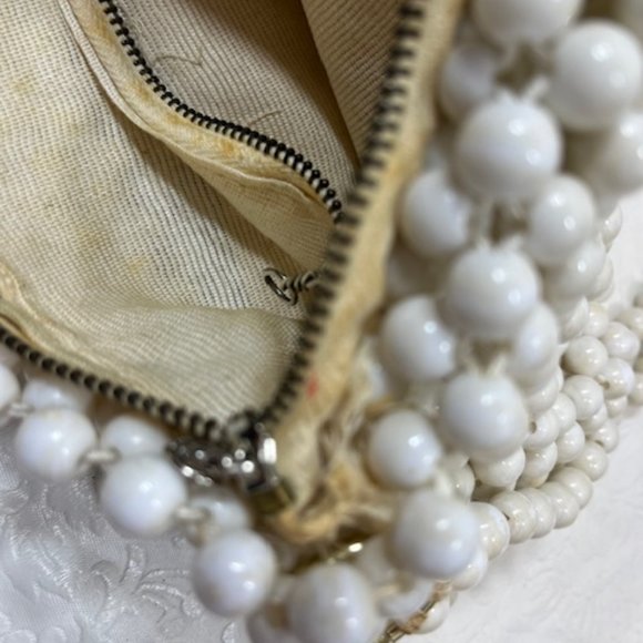 VTG White Beaded Fold Over Retro Shoulder Handbag Made in Japan 9"x6" - Picture 12 of 14